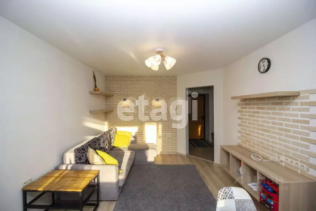 1-к кв. Тюменская область, Тюмень ул. Самарцева, 177 (35.0 м) - Фото 1