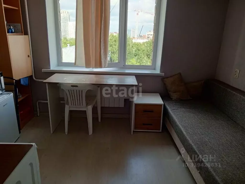 Комната Свердловская область, Екатеринбург ул. Чайковского, 10 (13.0 ... - Фото 1