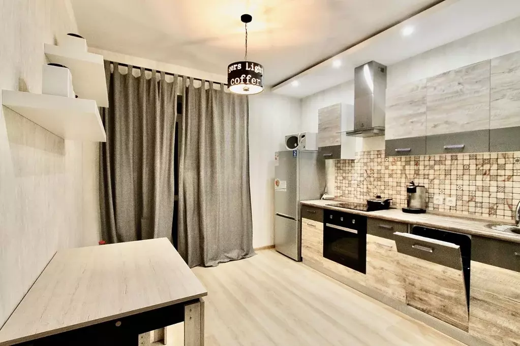 1-к кв. Свердловская область, Екатеринбург ул. Московская, 75 (45.0 м) - Фото 1