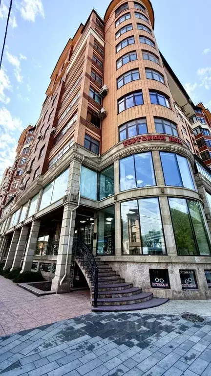2-к кв. Дагестан, Махачкала ул. Дахадаева, 40 (85.0 м) - Фото 0