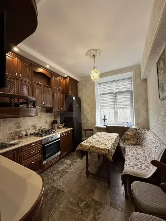 1-к. квартира, 42 м, 4/4 эт. - Фото 0