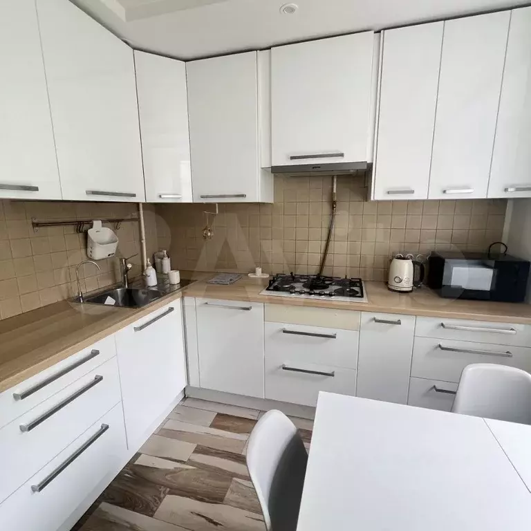 2-к. квартира, 60 м, 2/8 эт. - Фото 0