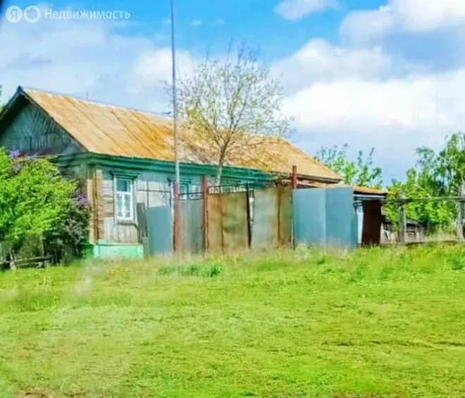 Дом в село Медведка, Центральная улица (44 м) - Фото 0