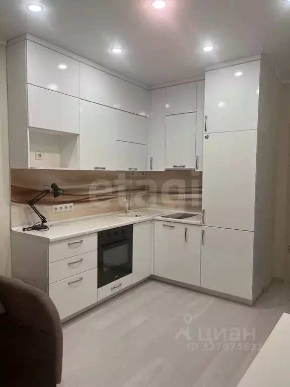 2-к кв. Тюменская область, Тюмень ул. Мельникайте, 2к5 (50.0 м) - Фото 1