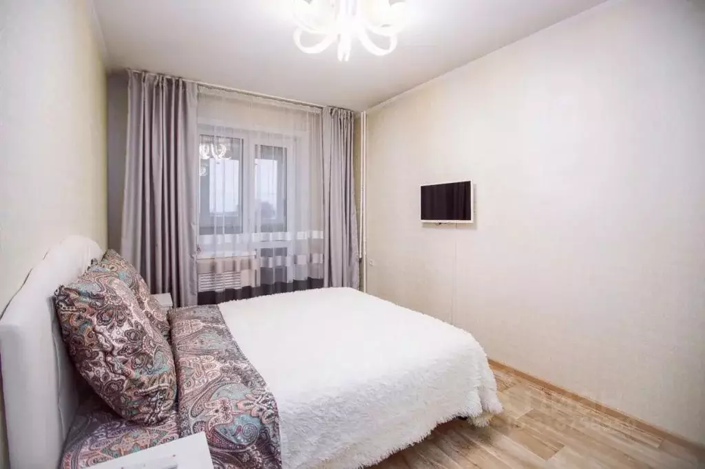 1-к кв. Сахалинская область, Южно-Сахалинск ул. Ленина, 327 (50.0 м) - Фото 0