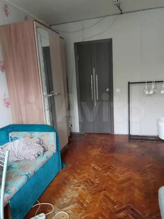Комната 18 м в 3-к., 1/9 эт. - Фото 1
