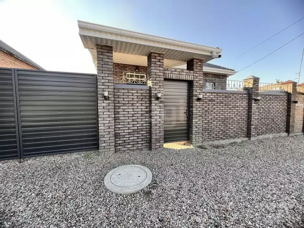 Дом в Ростовская область, Таганрог 4-й пер., 72 (75 м) - Фото 1