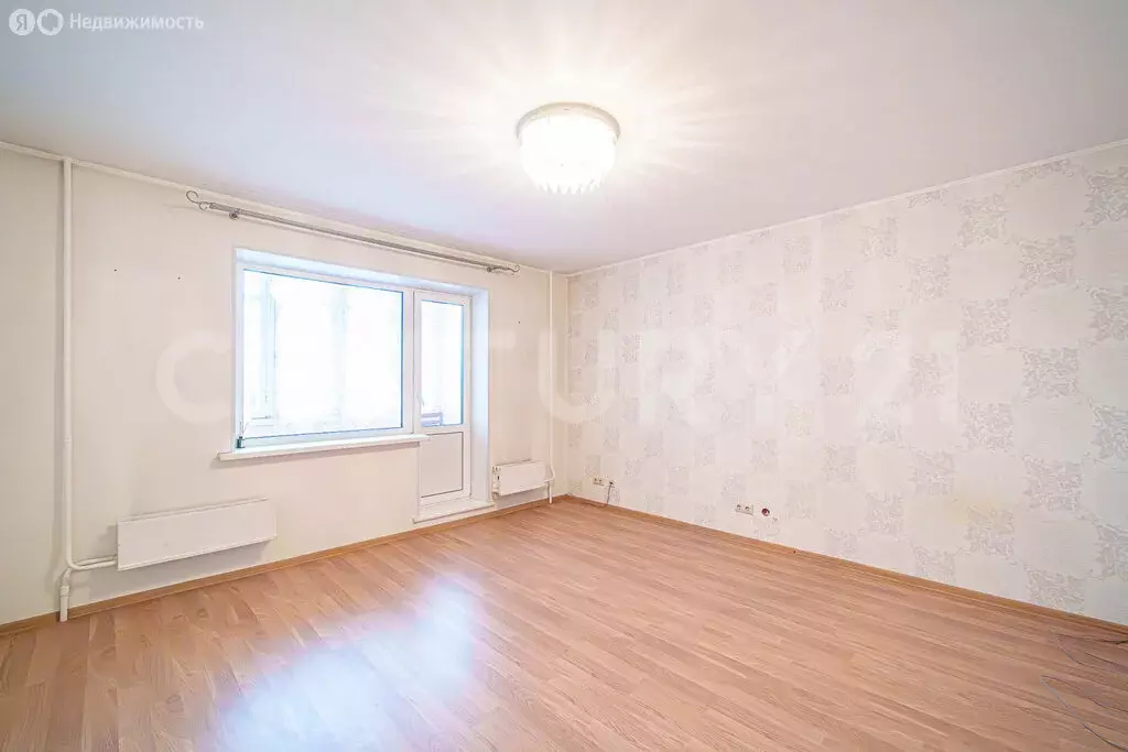 2-комнатная квартира: Пермь, улица Мира, 31 (60 м) - Фото 0