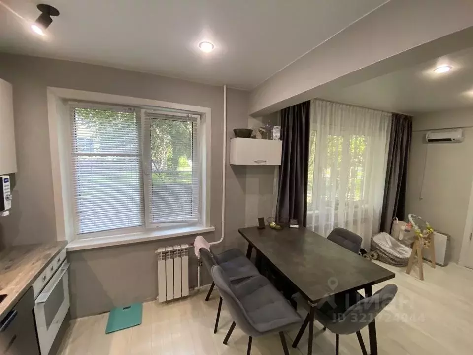 2-к кв. Красноярский край, Красноярск Семафорная ул., 229 (45.7 м) - Фото 1