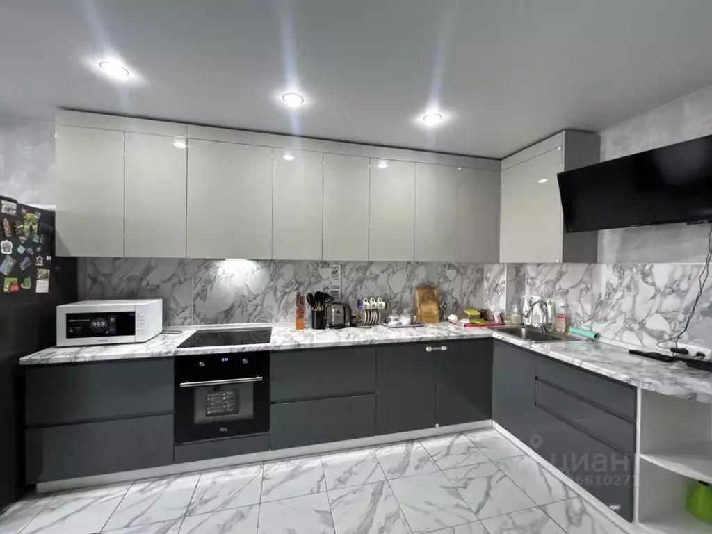 2-к кв. Чувашия, Чебоксары ул. А.В. Асламаса, 5к1 (76.5 м) - Фото 1