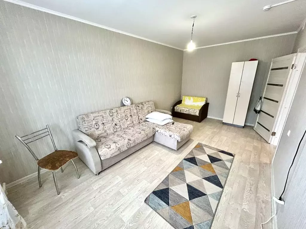 1-к кв. Курская область, Курск ул. Вадима Кирпиченко, 2 (36.0 м) - Фото 1