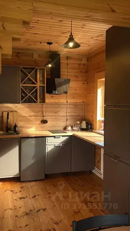Дом в Владимирская область, Судогодский район, д. Конюшино 25 (100 м) - Фото 1
