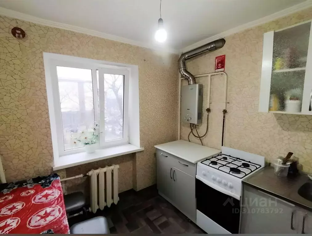 2-к кв. Адыгея, Майкоп Краснооктябрьская ул., 57 (44.0 м) - Фото 0