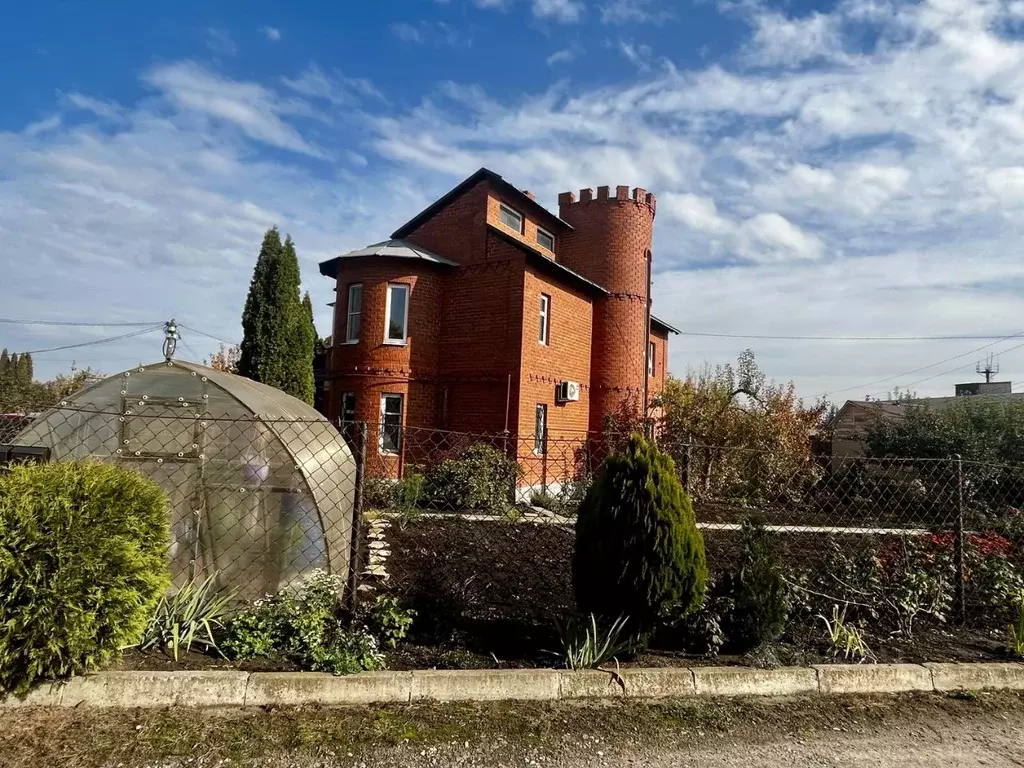 Дом в Воронежская область, Семилуки ул. Мурзы, 2Б (171 м) - Фото 1