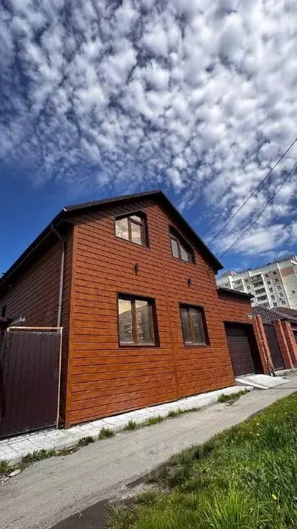 Дом в Омская область, Омск Омская ул., 185 (139 м) - Фото 0