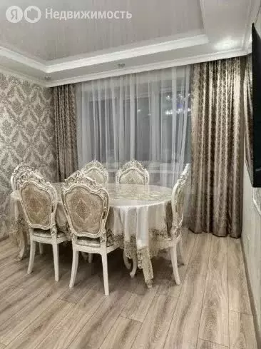 3-комнатная квартира: Омск, микрорайон Городок Нефтяников, улица ... - Фото 2