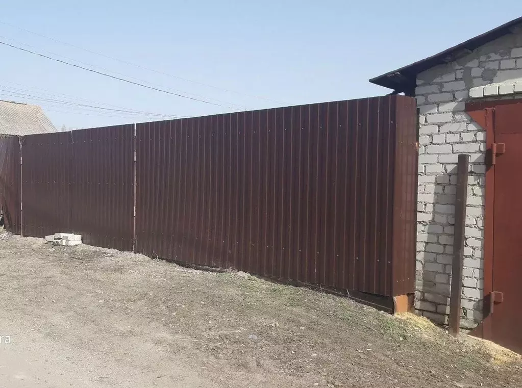 Дом в Саратовская область, Саратов Октябрьский мкр, 8-я линия (400 м) - Фото 0