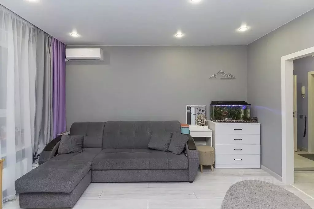 Студия Тюменская область, Тюмень Малая Боровская ул., 3 (28.3 м) - Фото 2