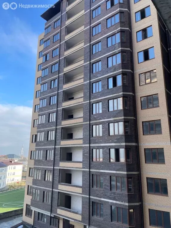1-комнатная квартира: Хасавюрт, улица Акаева, 3 (50 м) - Фото 1
