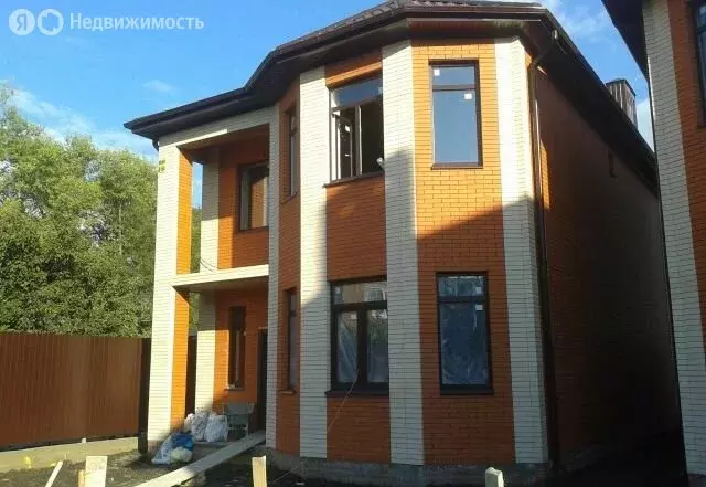 Дом в Ростов-на-Дону, Вятская улица (160 м) - Фото 0