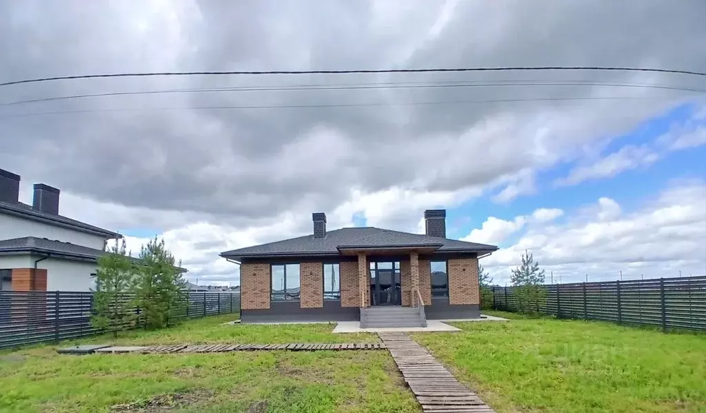 Дом в Башкортостан, Уфимский район, Русско-Юрмашский сельсовет, д. ... - Фото 1