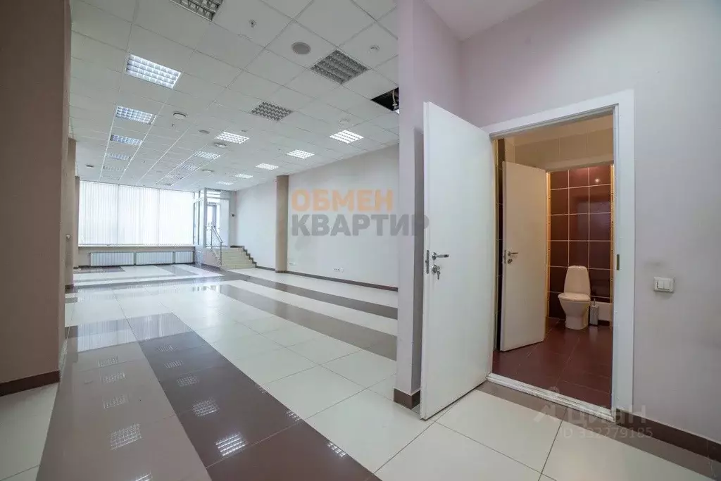 Офис в Свердловская область, Екатеринбург ул. Розы Люксембург, 49 (116 ... - Фото 2
