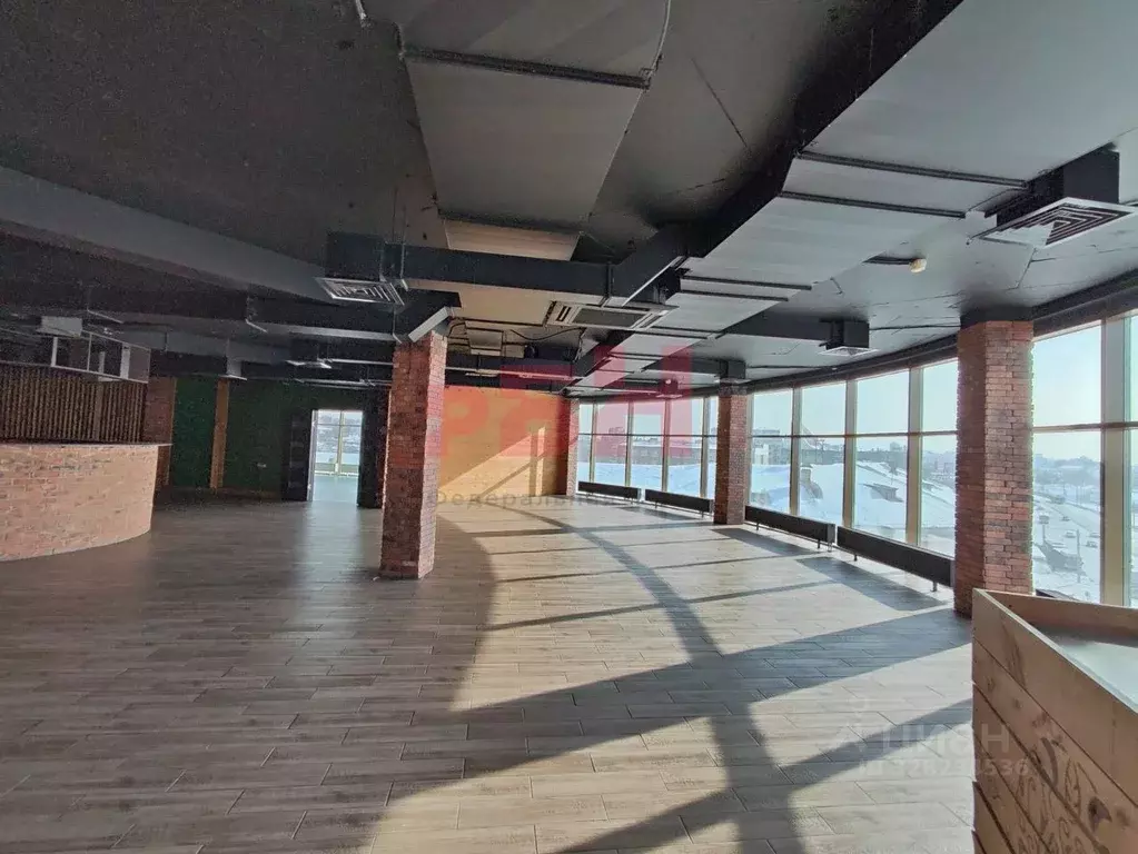 Помещение свободного назначения в Омская область, Омск ул. Гагарина, ... - Фото 1