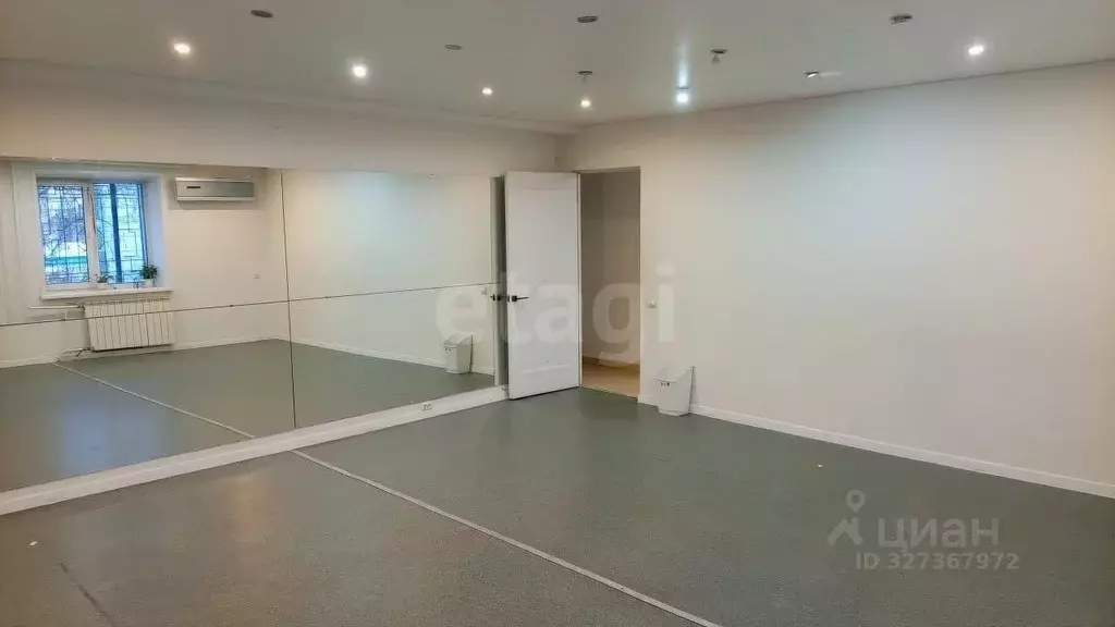 Офис в Саха (Якутия), Якутск ул. Чиряева, 8 (62 м) - Фото 2