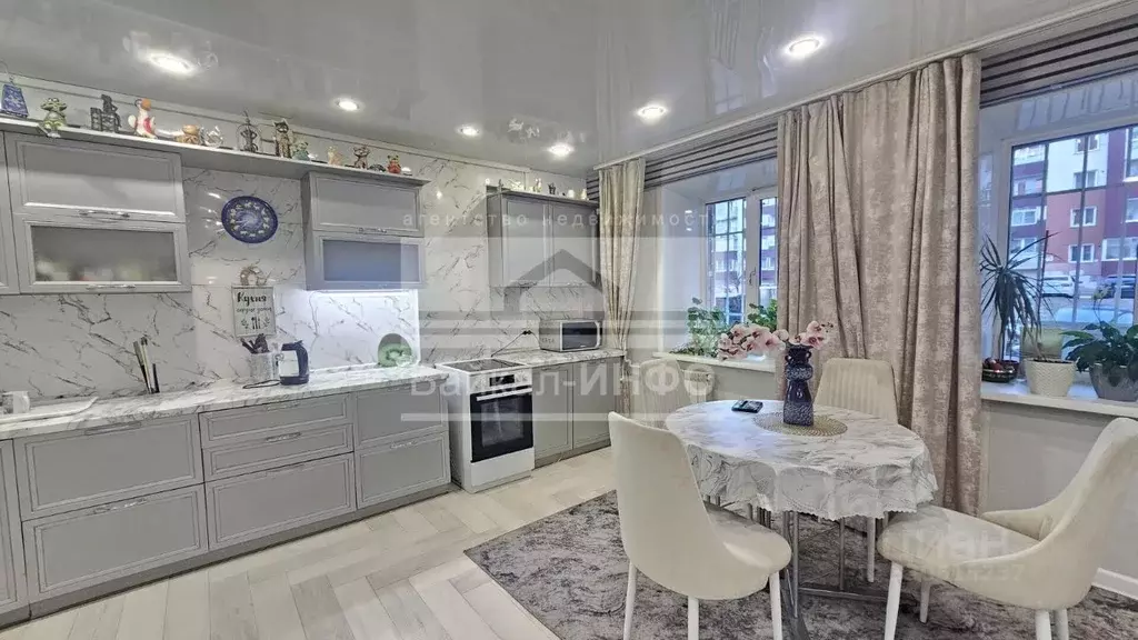 3-к кв. Иркутская область, Иркутск ул. Баумана, 229/7 (74.1 м) - Фото 2