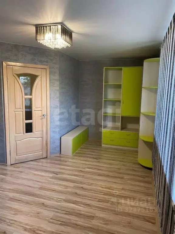 3-к кв. Кировская область, Киров Солнечная ул., 12 (100.0 м) - Фото 1