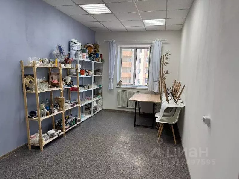 Помещение свободного назначения в Приморский край, Владивосток ул. ... - Фото 0