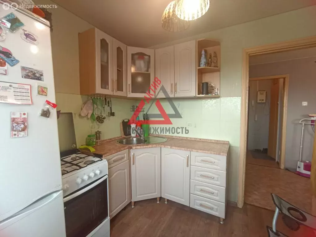 1-комнатная квартира: Каменск-Уральский, Каменская улица, 60 (28.1 м) - Фото 1