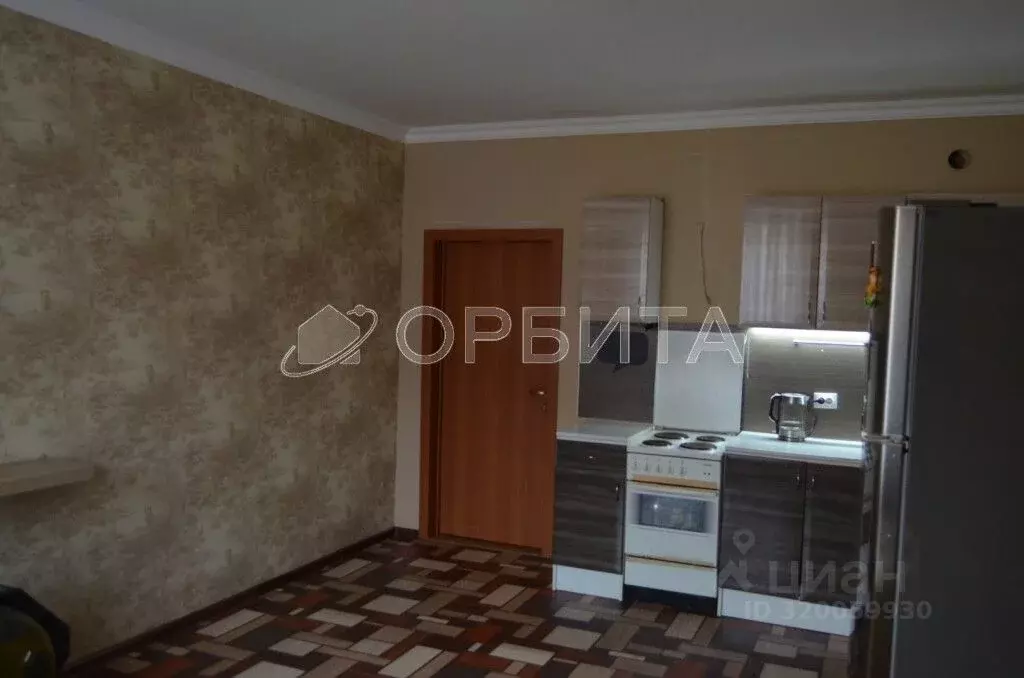 2-к кв. Тюменская область, Тюмень ул. Чернышевского, 2а (83.8 м) - Фото 1