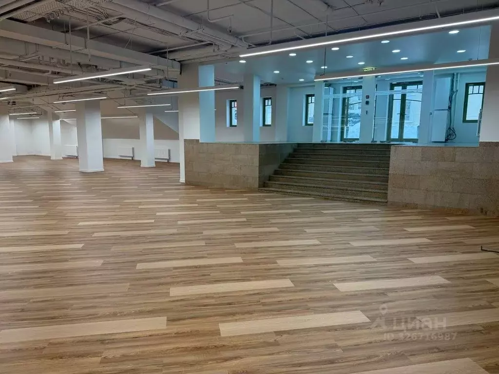 Помещение свободного назначения в Москва Подкопаевский пер., 4 (1596 ... - Фото 1