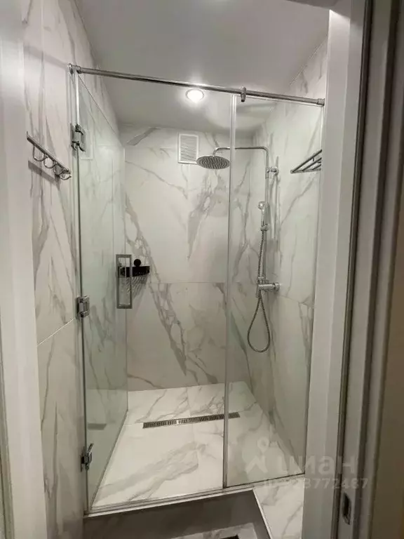 2-к кв. Татарстан, Казань ул. Азата Аббасова, 8 (50.0 м) - Фото 2