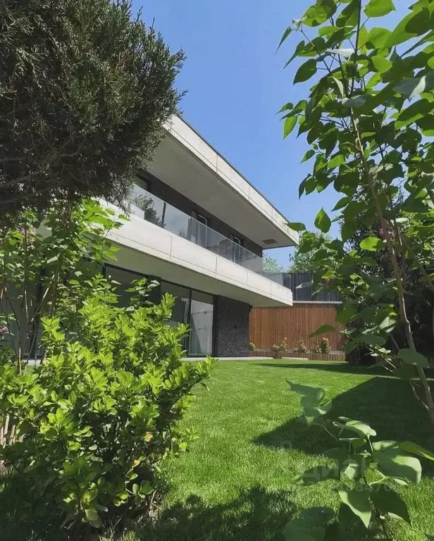 Дом в Краснодарский край, Сочи Светлана мкр, ул. Джигитская, 4 (195 м) - Фото 1