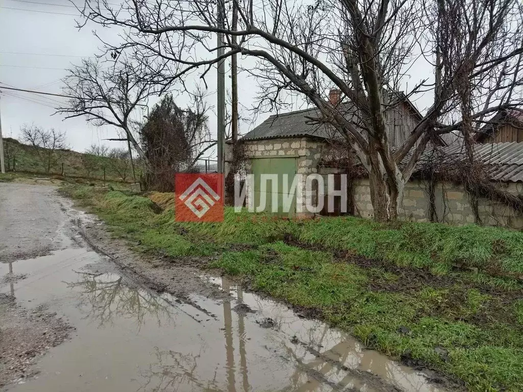 Дом в Крым, Бахчисарайский район, Куйбышевское с/пос, с. Танковое ул. ... - Фото 2