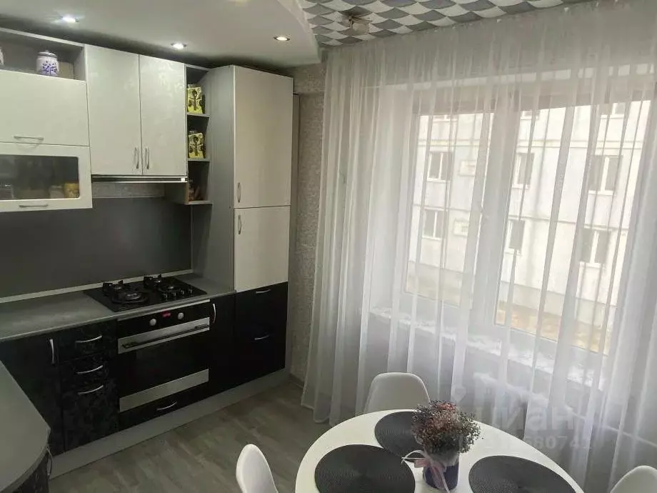 2-к кв. Пермский край, Березники ул. Льва Толстого, 5В (64.3 м) - Фото 1