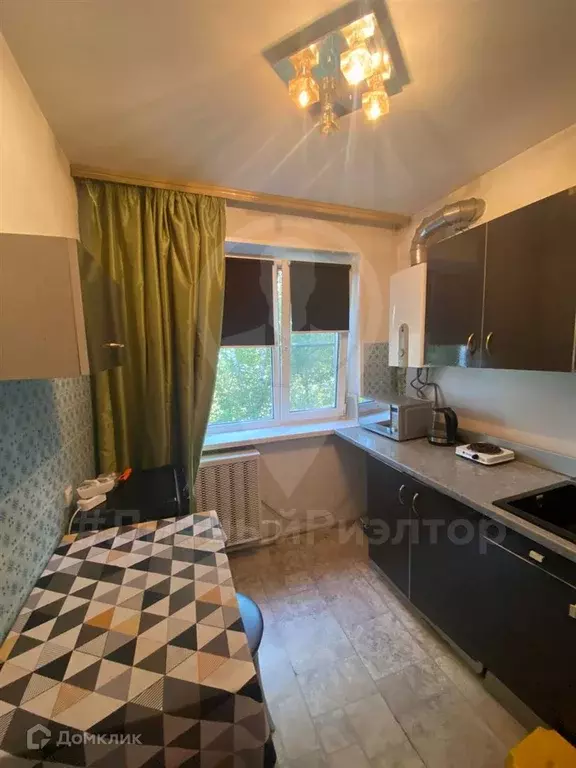 Продаётся 4-к квартира, 60.2 м - Фото 1