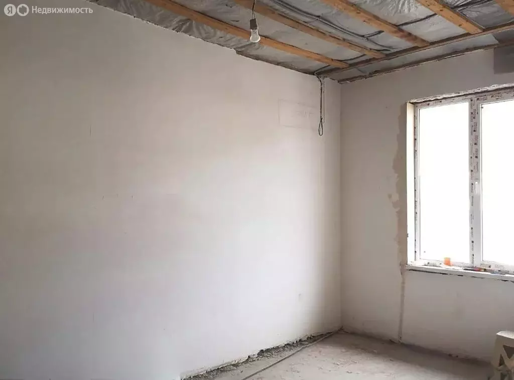 3-комнатная квартира: Геленджик, улица Кирова, 120/35 (75 м) - Фото 0