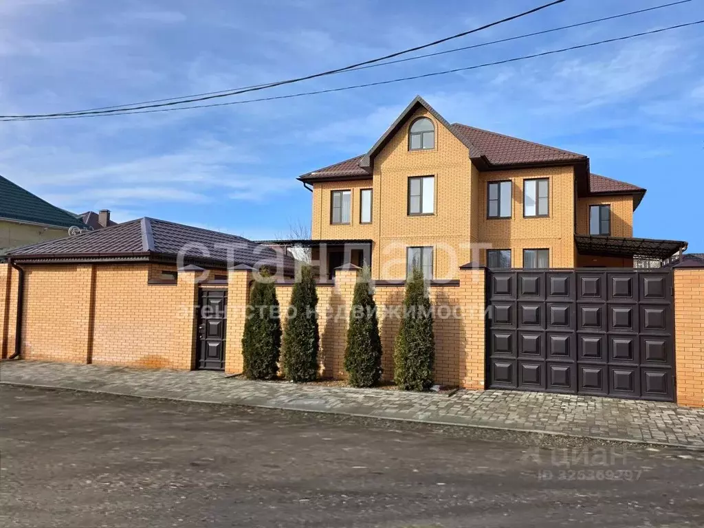 Дом в Ставропольский край, Ессентуки Московская ул. (426 м) - Фото 1