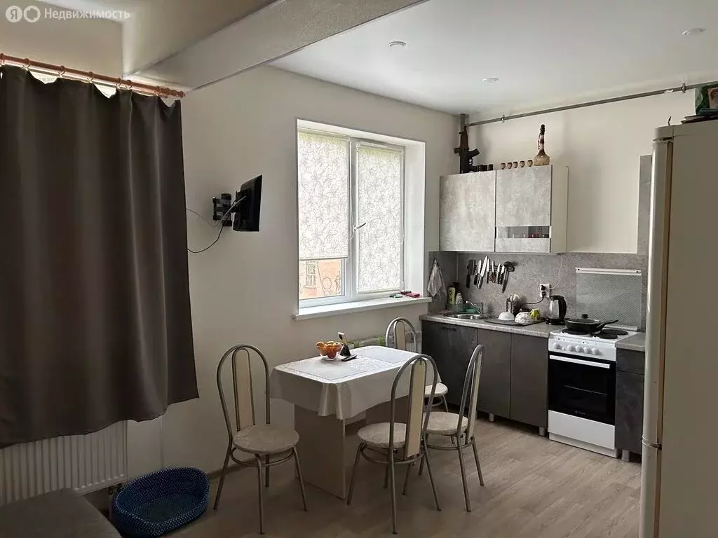 1-комнатная квартира: Коммунар, улица Куралёва, 13 (57.7 м) - Фото 2