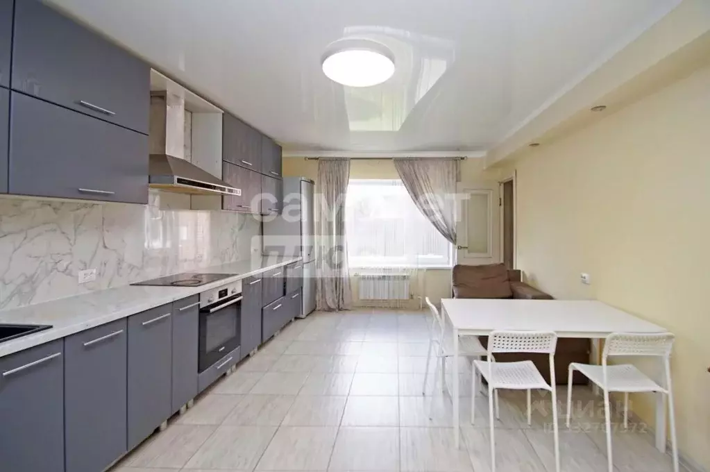 Дом в Омская область, Омск пер. 7-й Новоселовский, 5 (99 м) - Фото 1