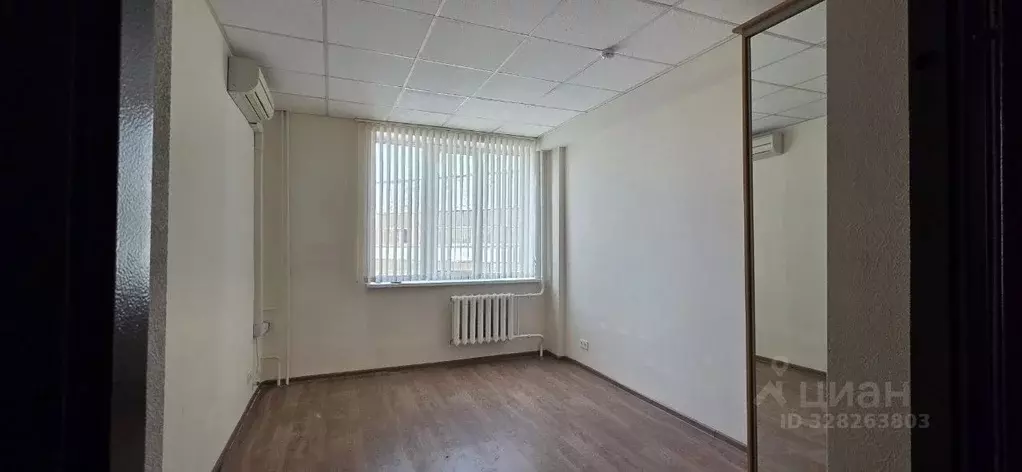 Офис в Пермский край, Пермь ул. Героев Хасана, 42 (15 м) - Фото 1
