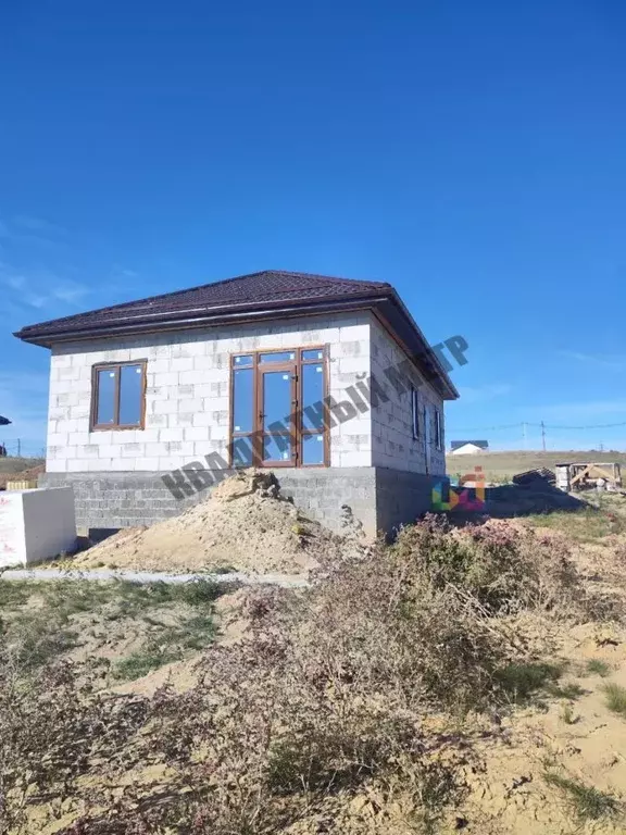 Дом в Калмыкия, Элиста Молодежный мкр, 67 (81 м) - Фото 0