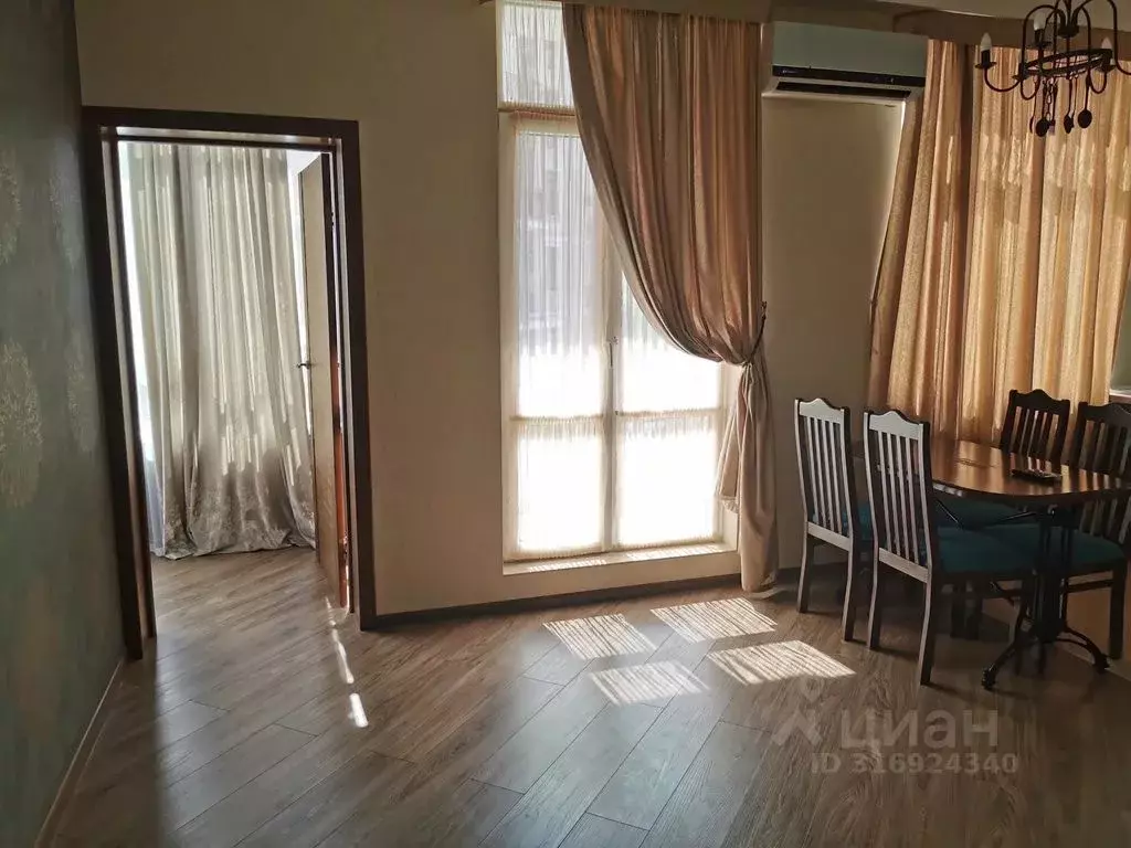 2-к кв. Краснодарский край, Геленджик Крымская ул., 19к1 (45.0 м) - Фото 1
