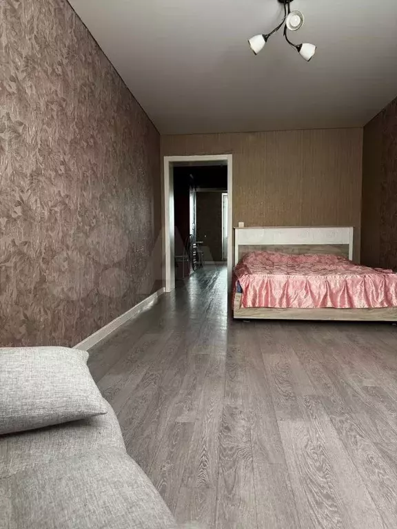 1-к. квартира, 40 м, 8/9 эт. - Фото 1