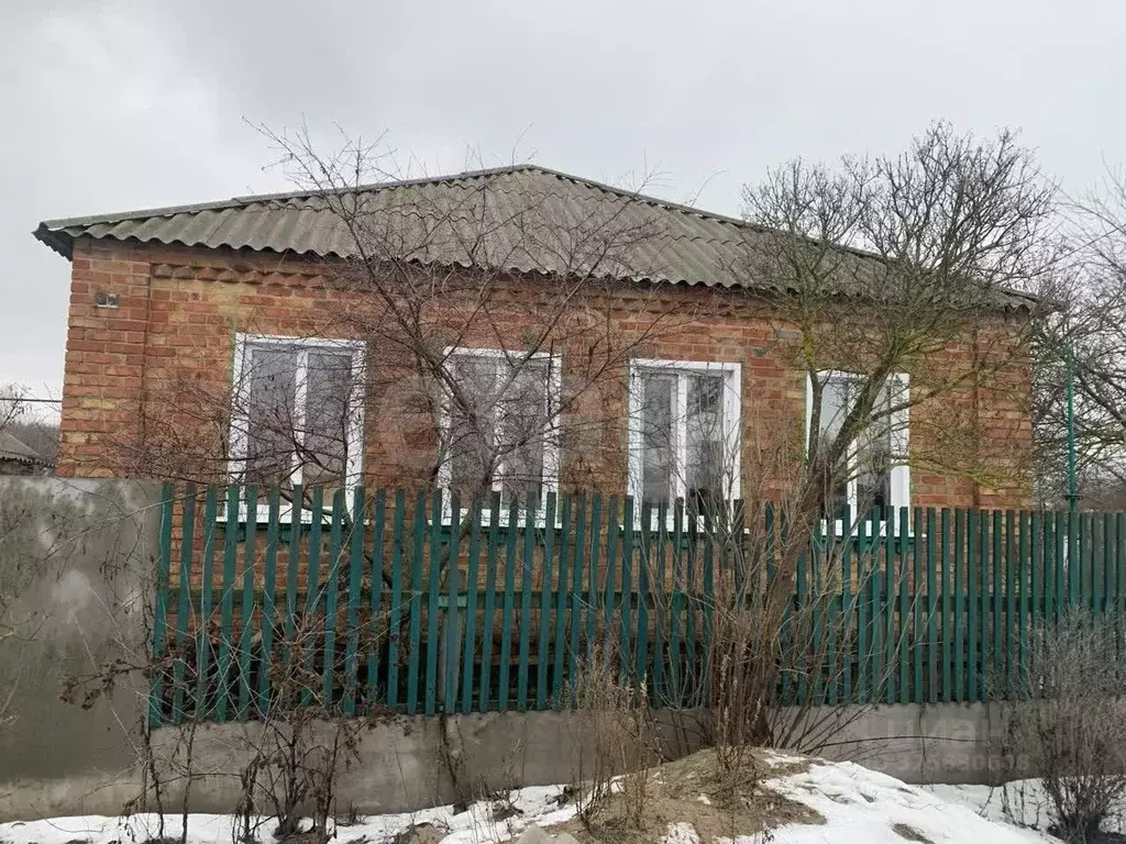 Дом в Белгородская область, Валуйский муниципальный округ, с. Шелаево ... - Фото 1