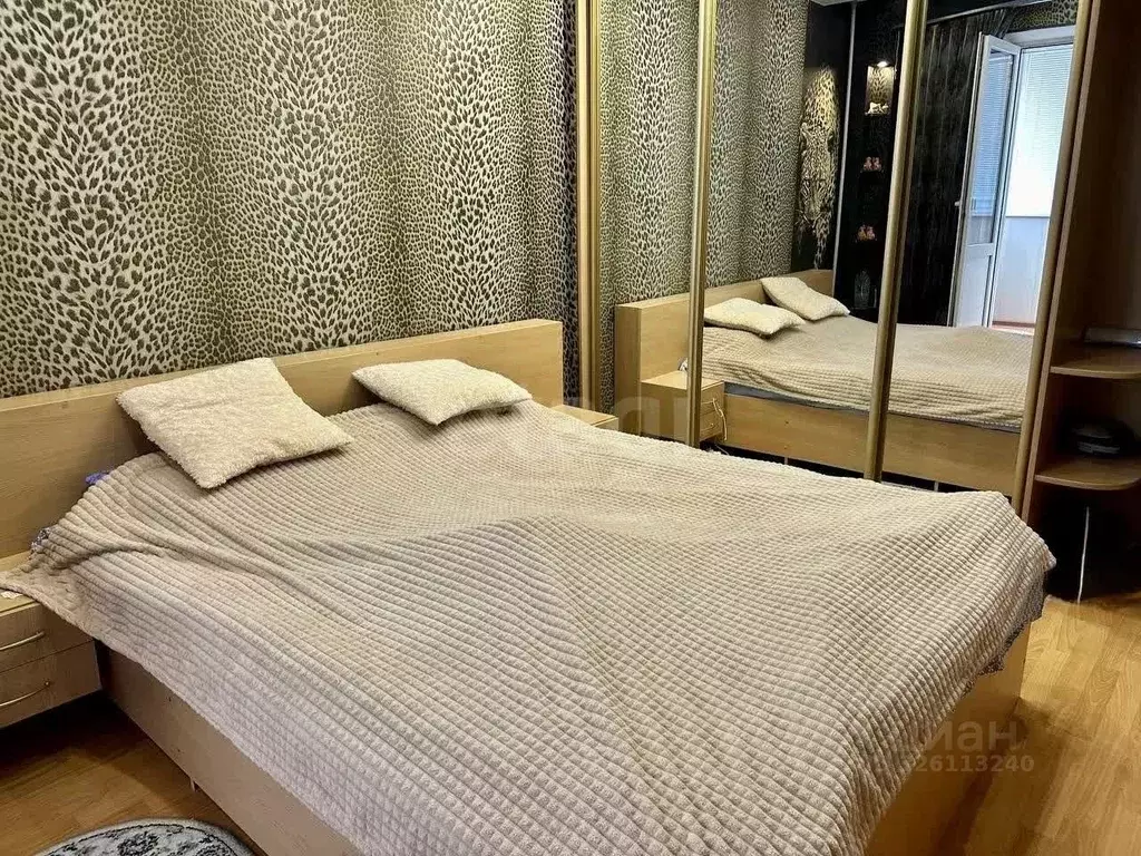 4-к кв. Белгородская область, Белгород ул. Есенина, 26 (84.0 м) - Фото 0