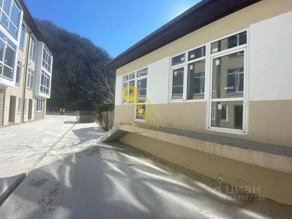 Гараж в Краснодарский край, Туапсинский муниципальный округ, с. Агой, ... - Фото 0